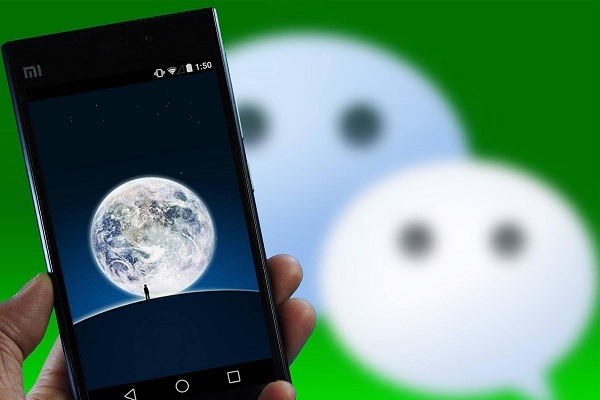 如何同时用两个微信？